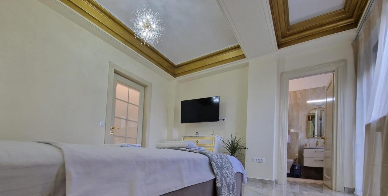 Laroka House Luxury Apartment City Center Universitate Bucareste Exterior foto